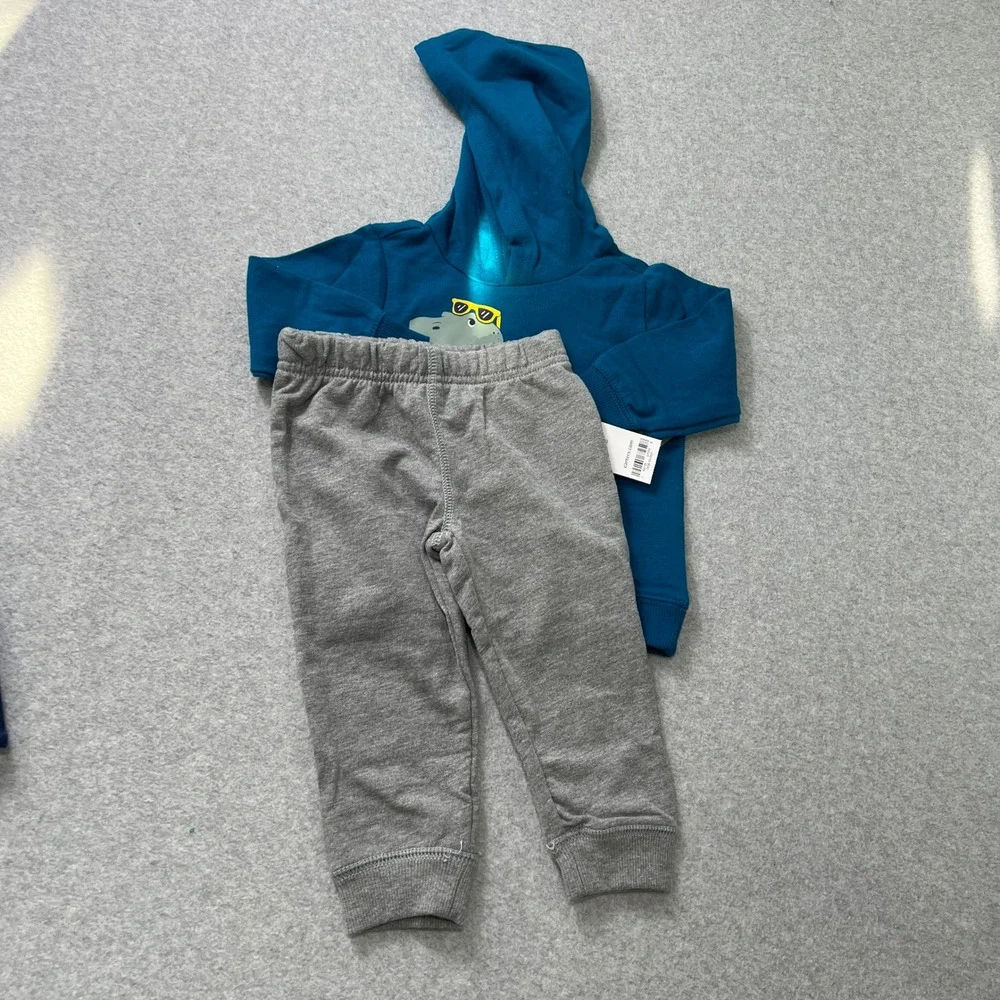 Carter's Toddler Boy Dinosaur‎ Outfit Bundle Size 4 Hoodie Joggers & Pajama Set